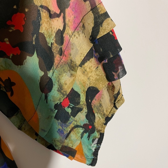 Diane Von Furstenberg Silk Floral 3/4 Sleeve Blouse Size 10 - Picture 4 of 8